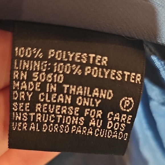 Kasper Women's Elegant Black Suit Jacket - Picture 5 of 6